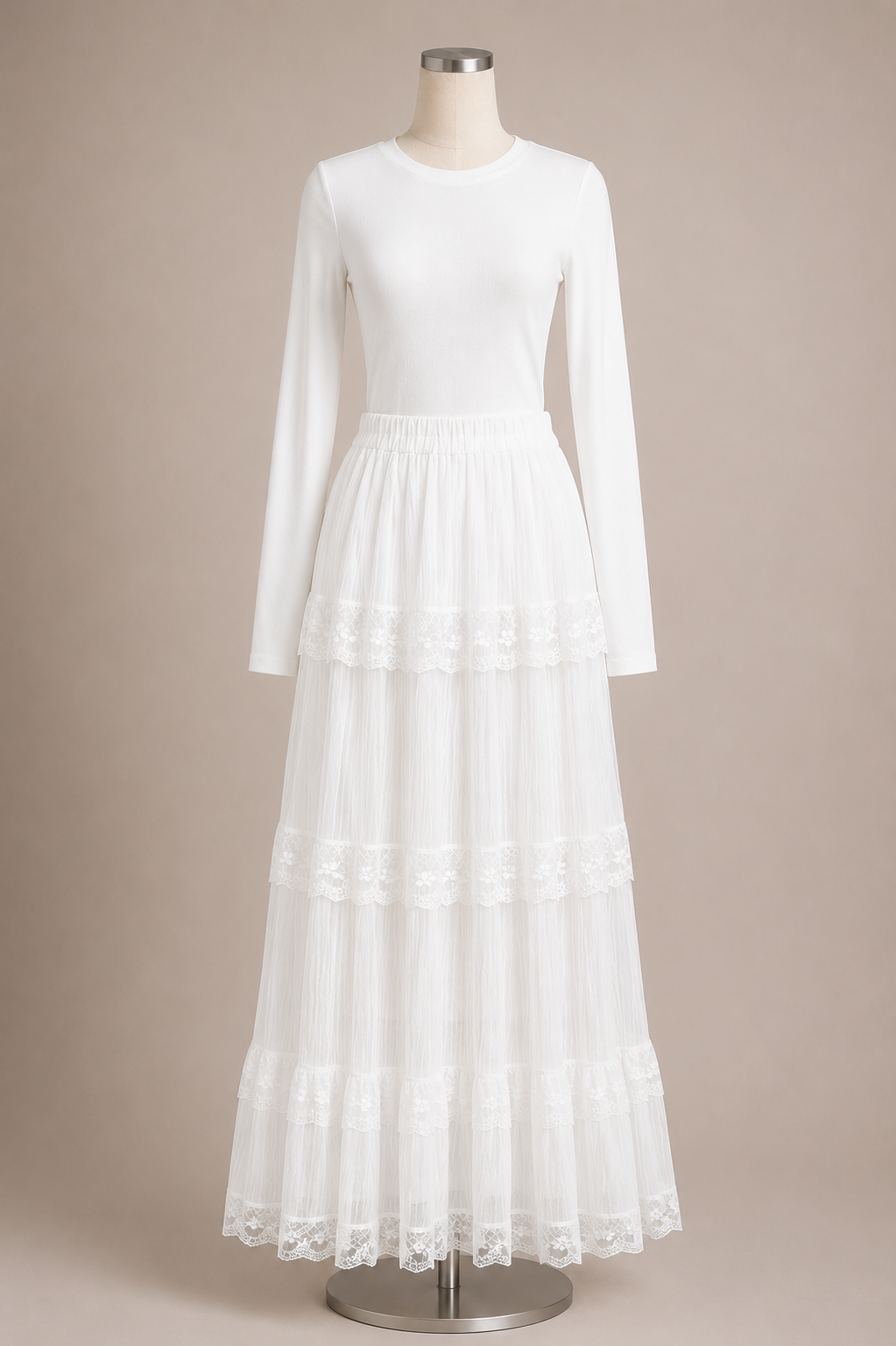 LACEY SKIRT (WHITE)