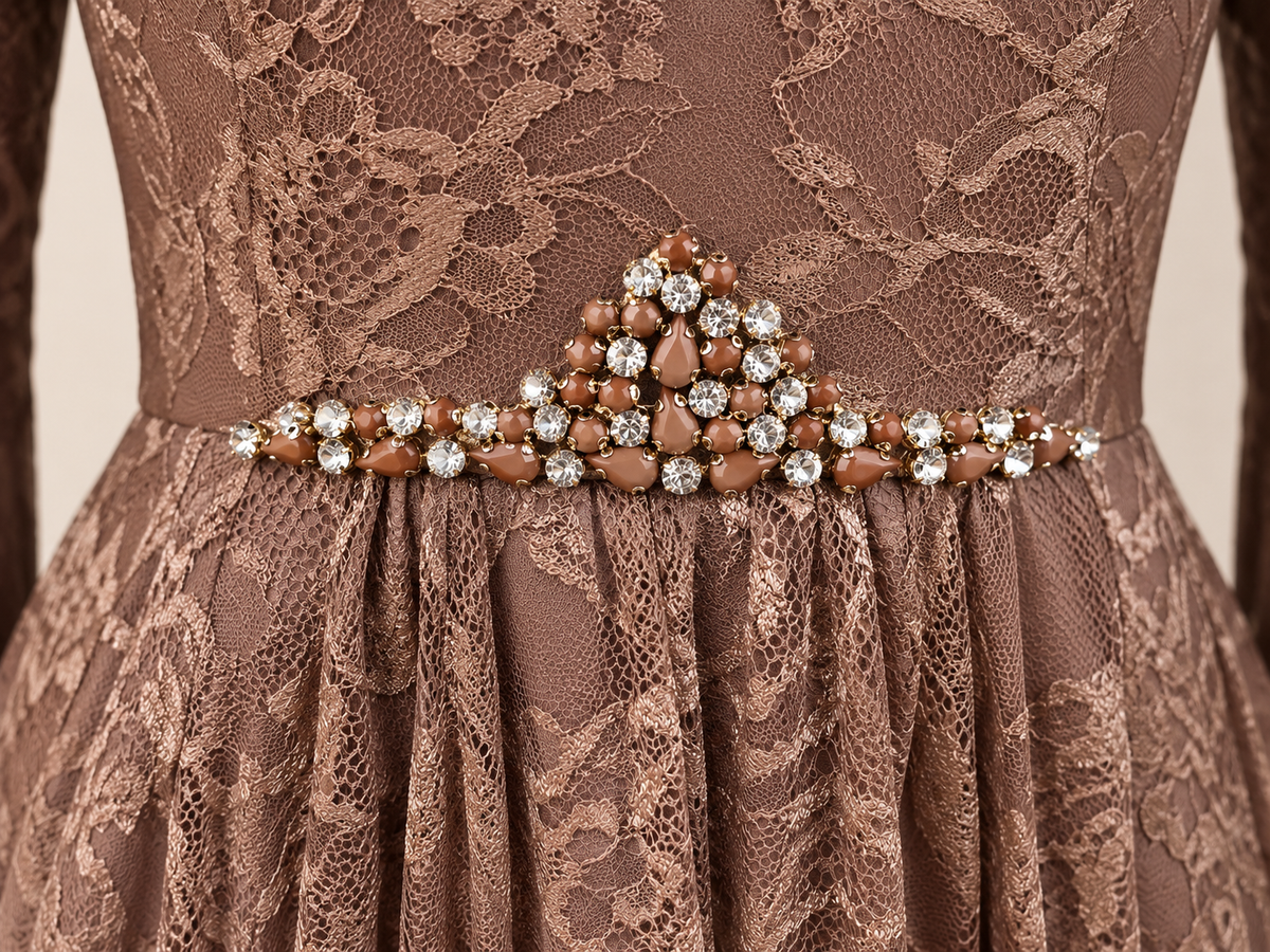 SABRINA LACE DRESS (MOCHA)