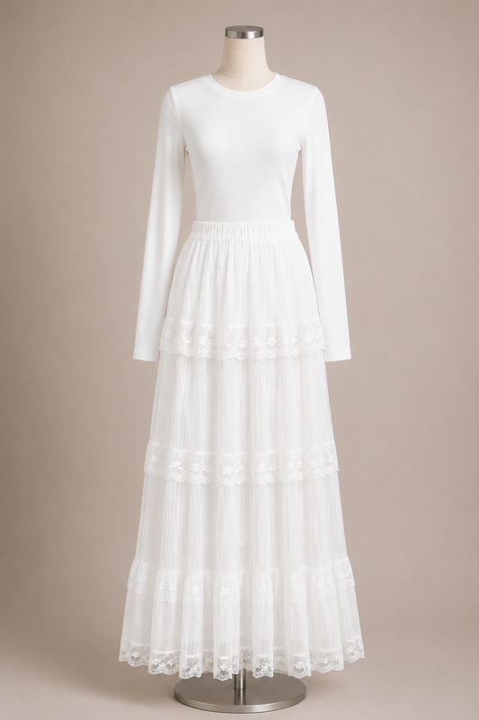 LACEY SKIRT (WHITE)
